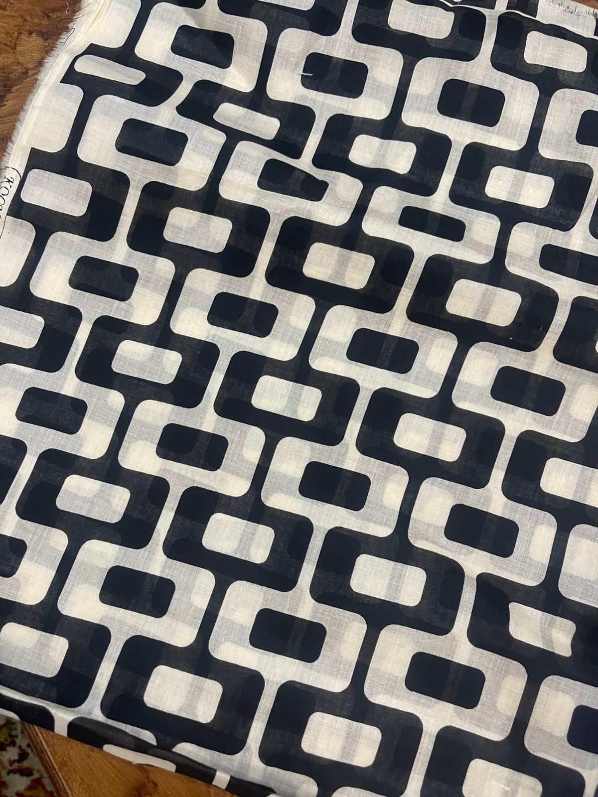 2pc Unstiched Printed Lawn
